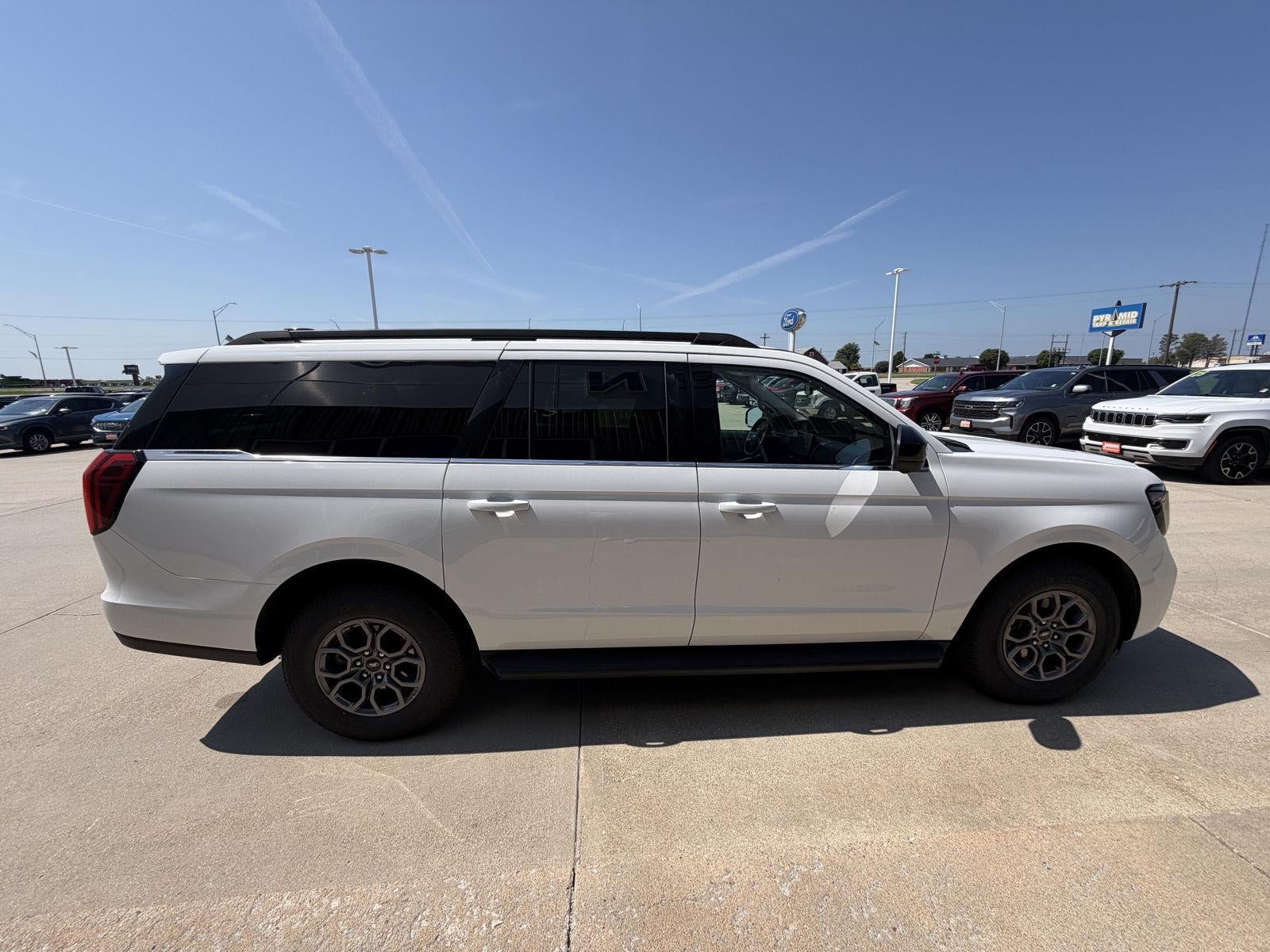 2025 Ford Expedition Max Active