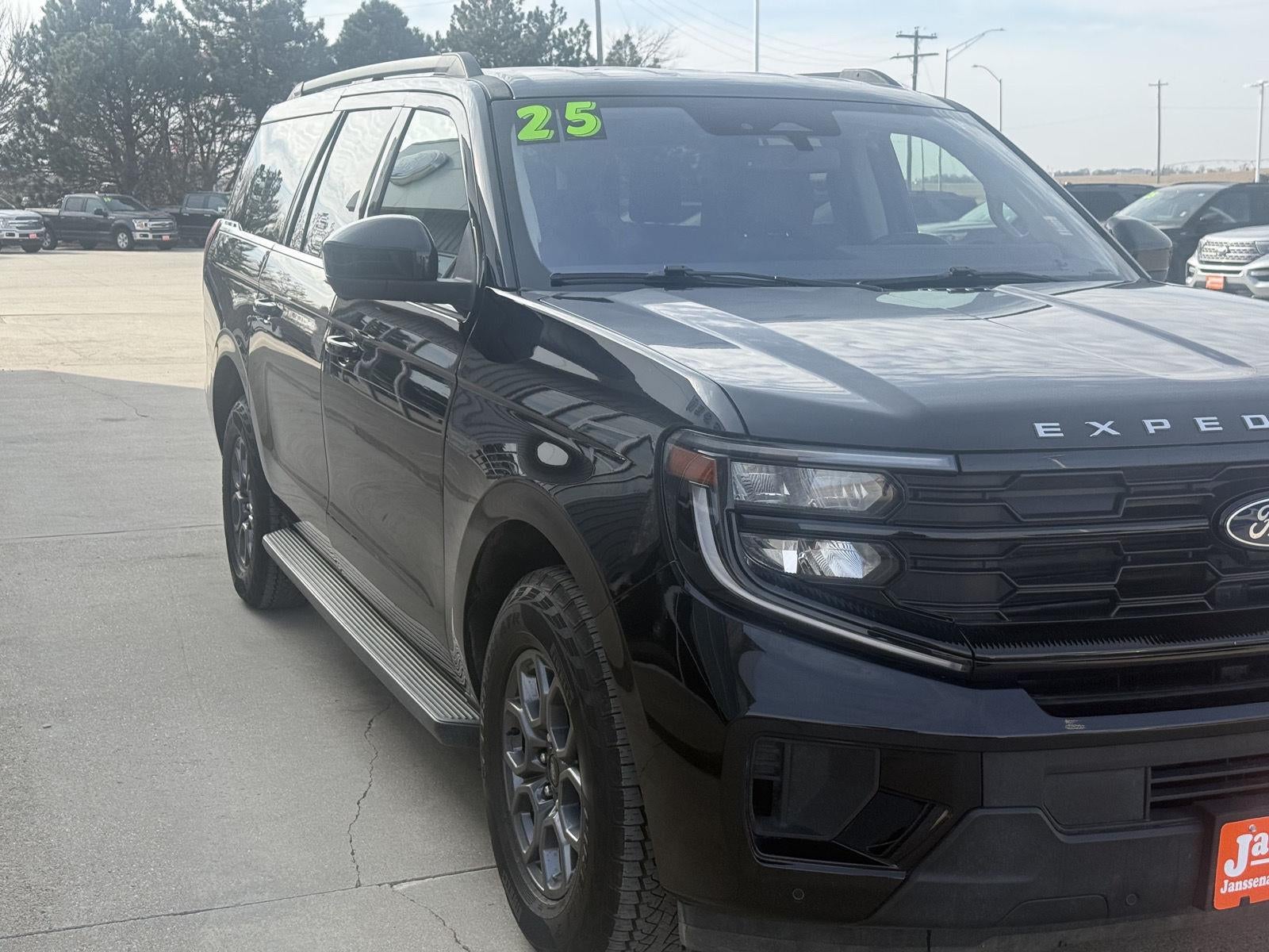 2025 Ford EXPEDITION MAX Active