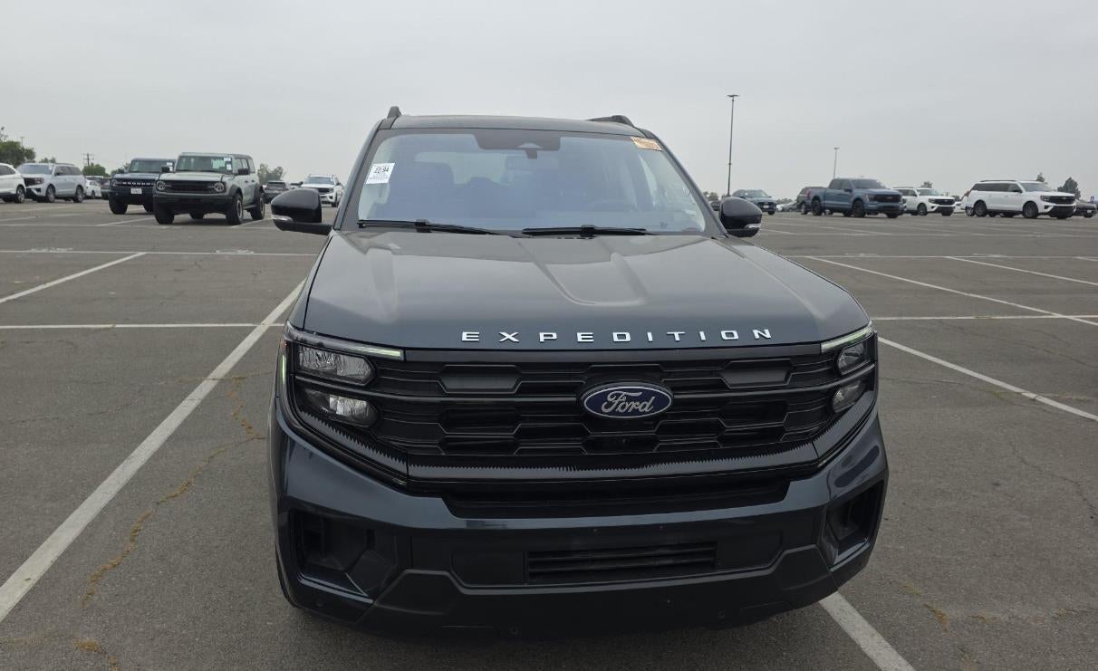 2025 Ford Expedition Max Active