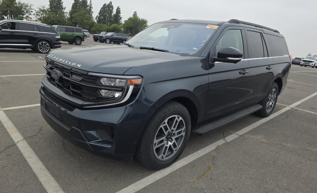 2025 Ford Expedition Max Active