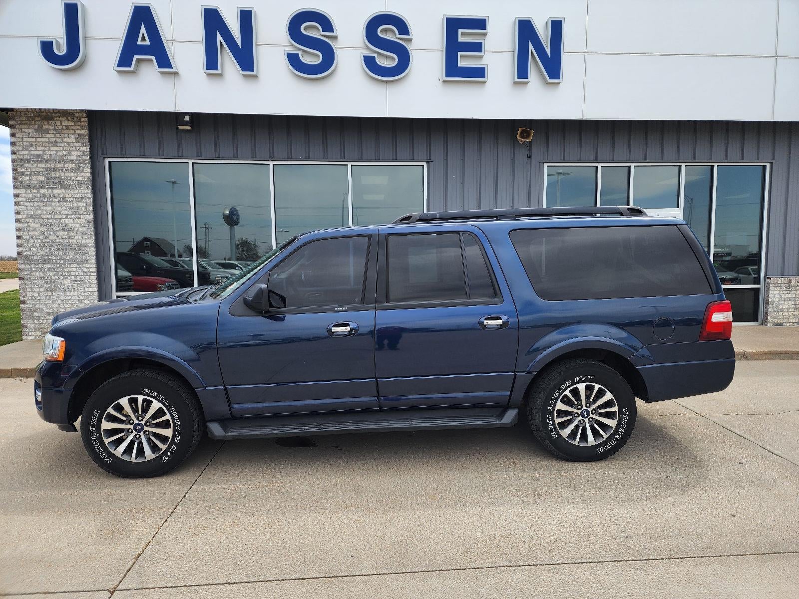 2017 Ford Expedition EL XLT