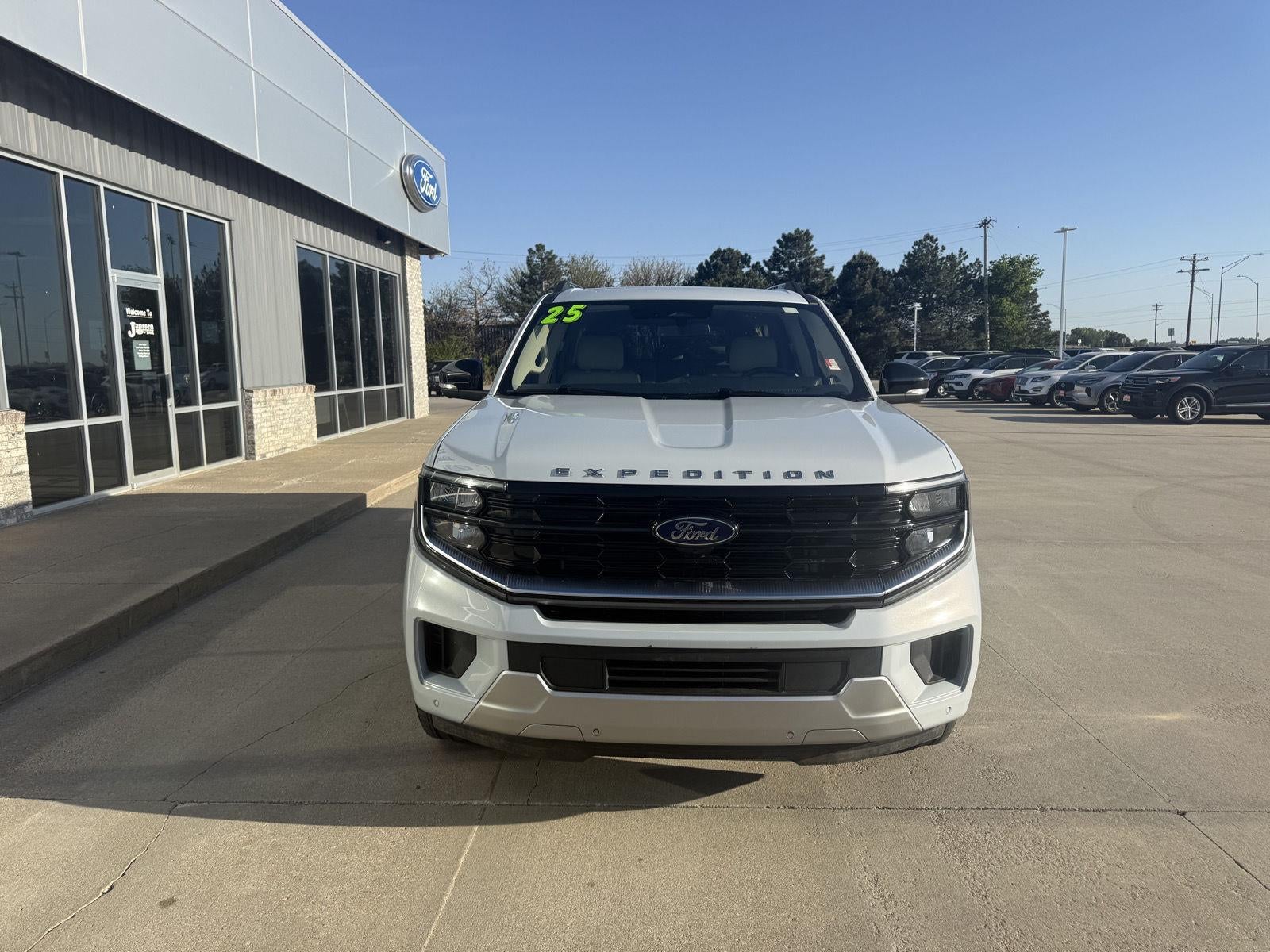 2025 Ford Expedition Max Platinum