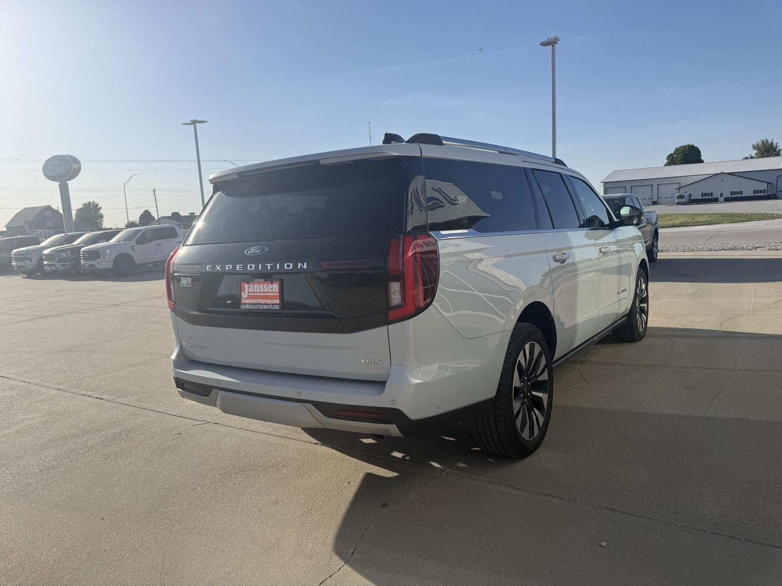 2025 Ford Expedition Max Platinum