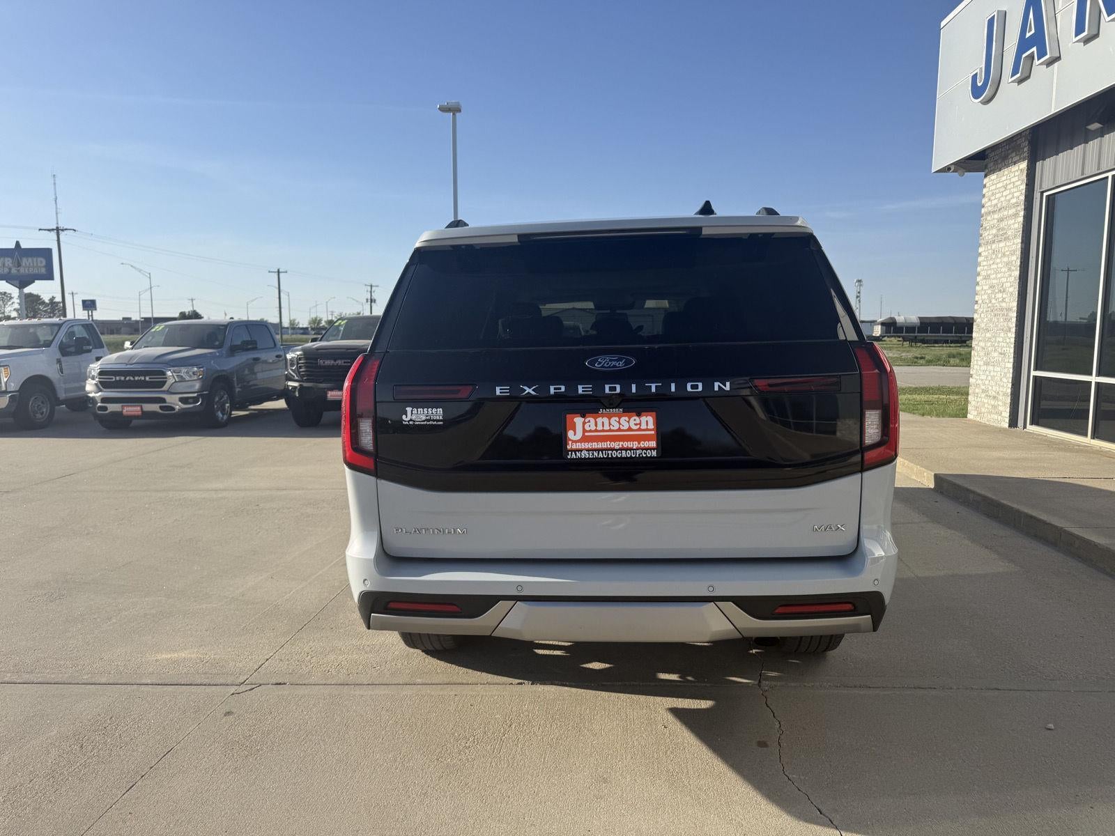 2025 Ford Expedition Max Platinum