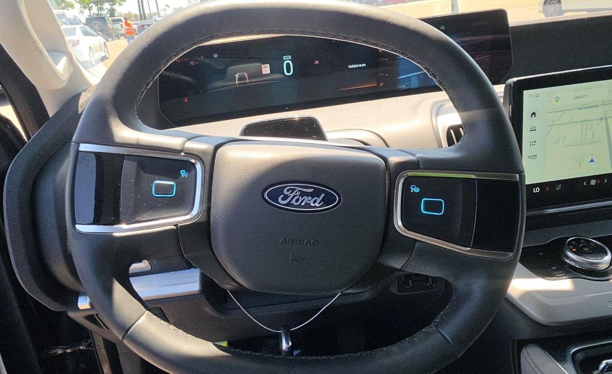 2025 Ford Expedition Max Active