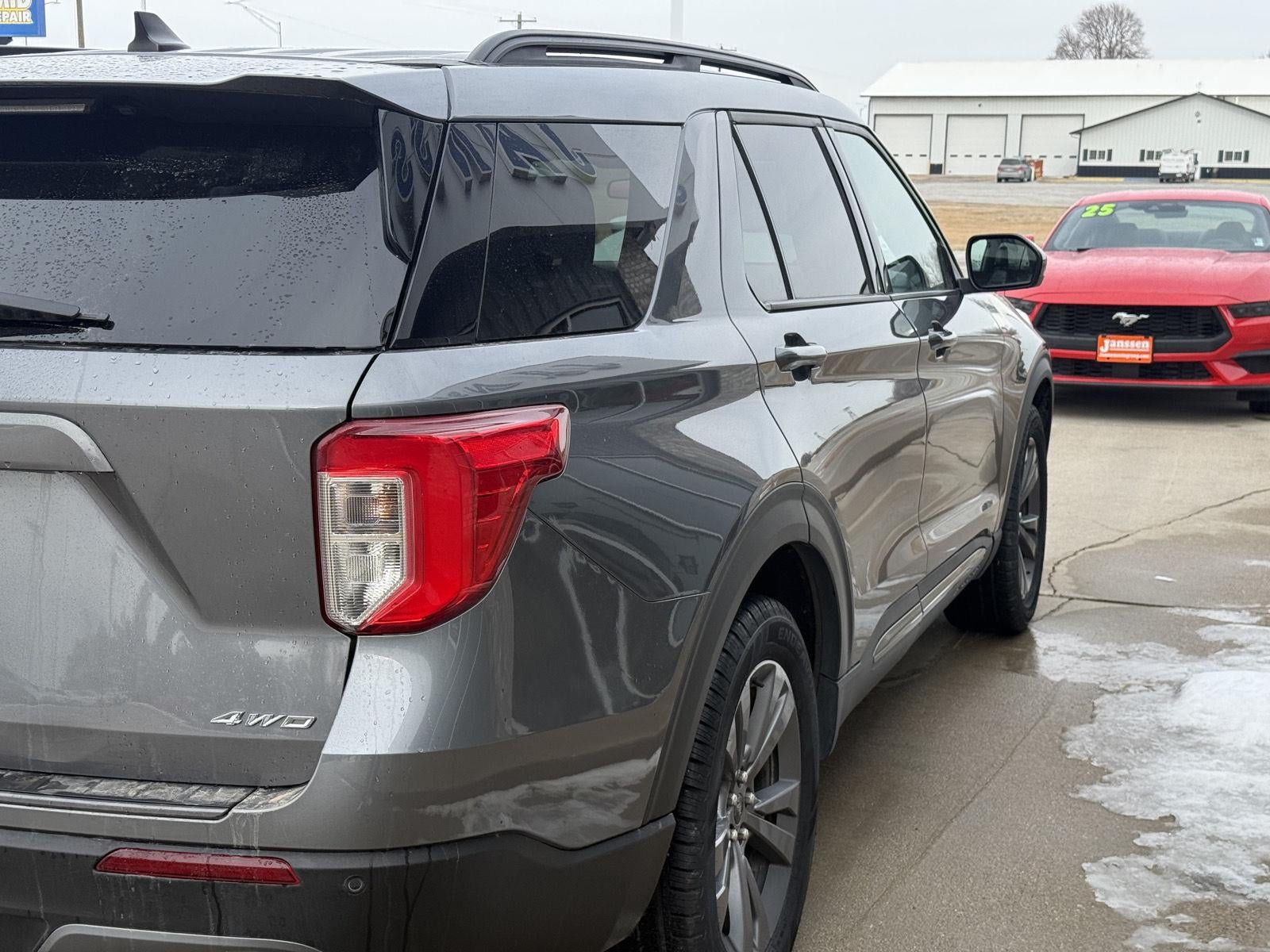 2023 Ford Explorer XLT