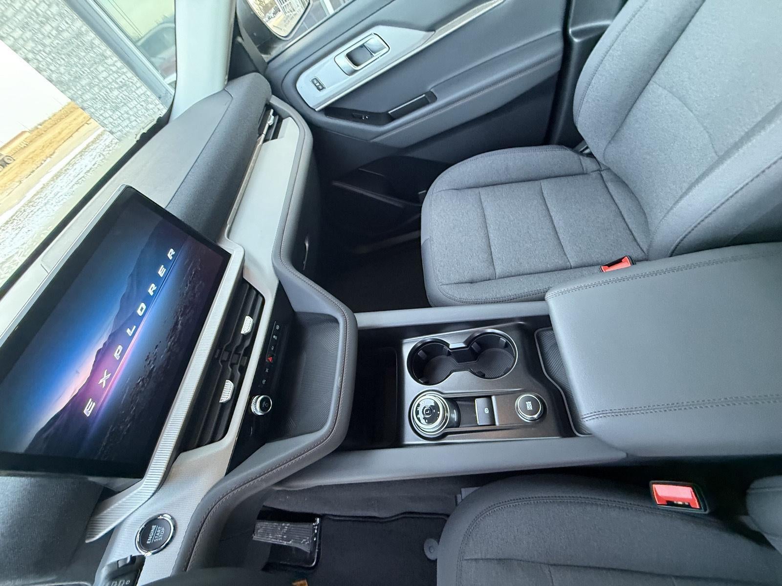 2026 Ford Explorer Active (100A)