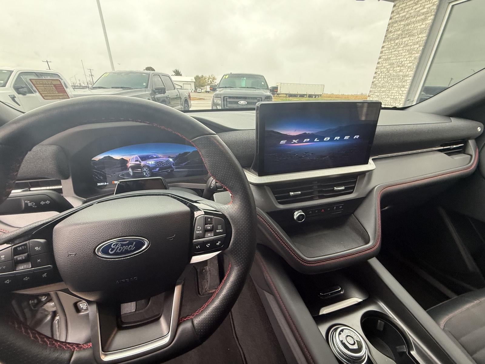 2025 Ford Explorer ST-Line