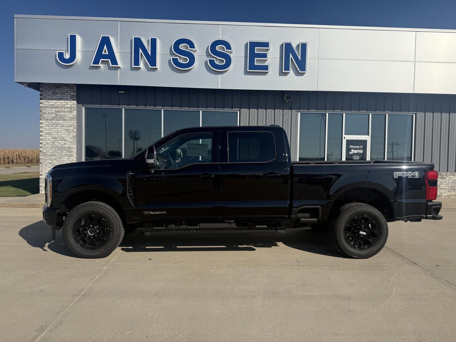 2026 Ford Super Duty F-250 SRW LARIAT