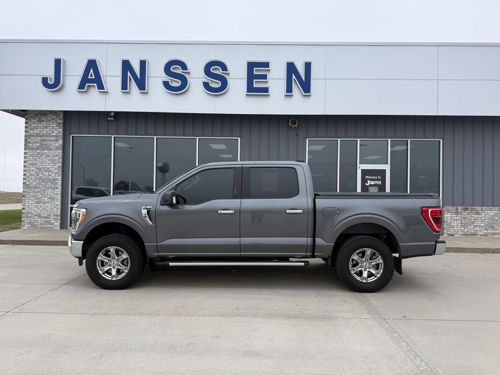 2022 Ford F-150 XLT