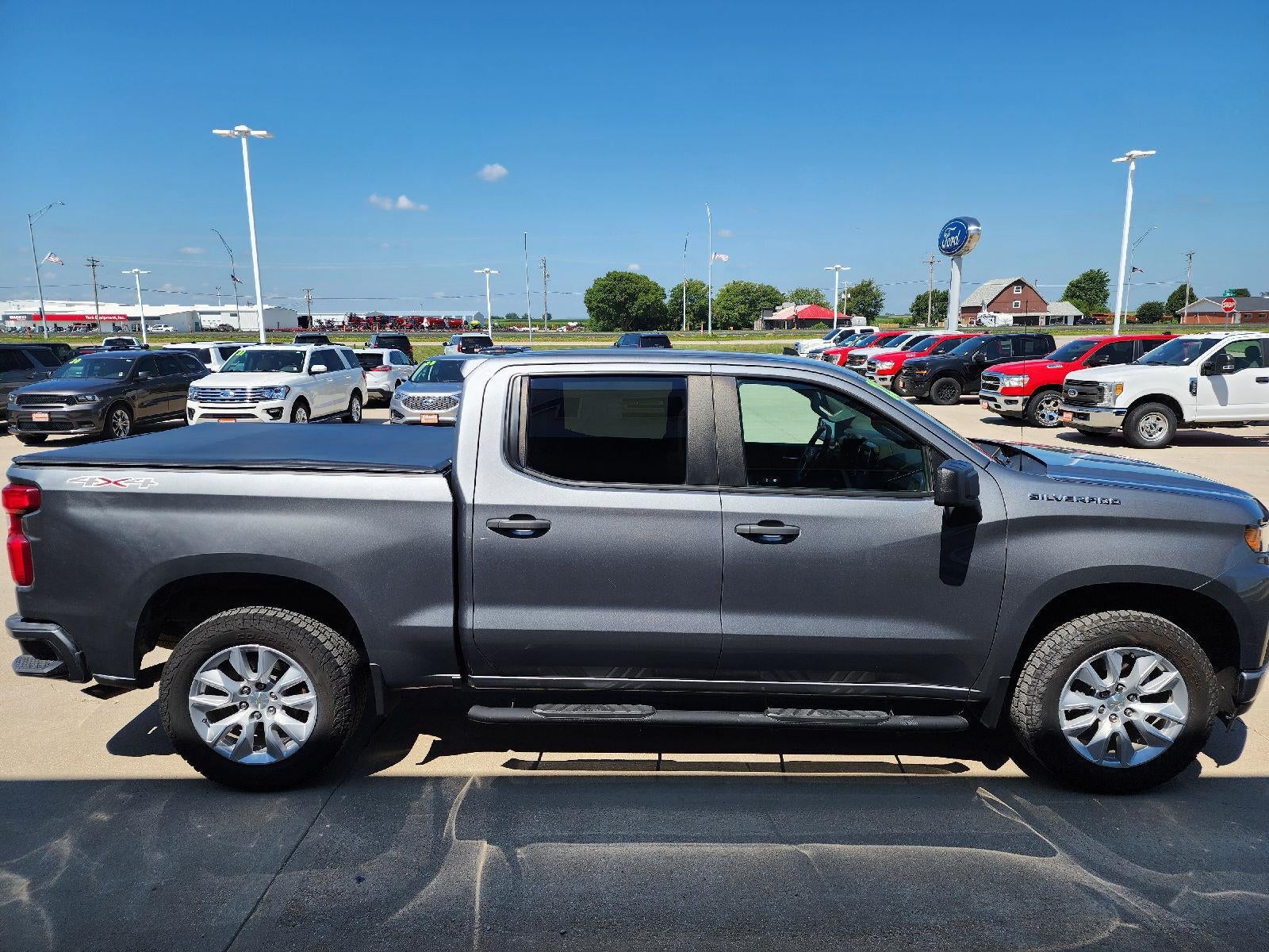 2022 Chevrolet Silverado 1500 LTD Custom