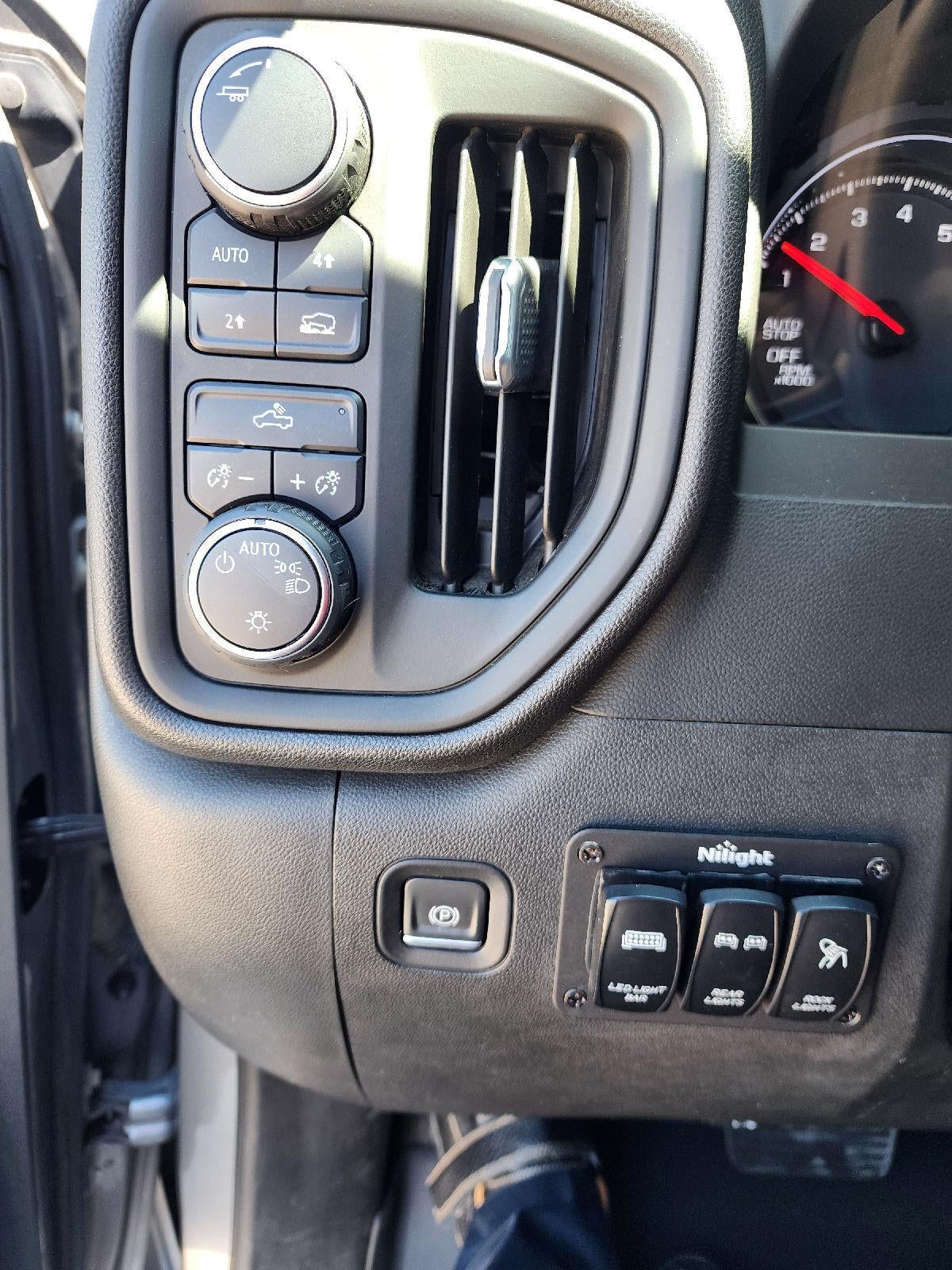 2022 Chevrolet Silverado 1500 LTD Custom