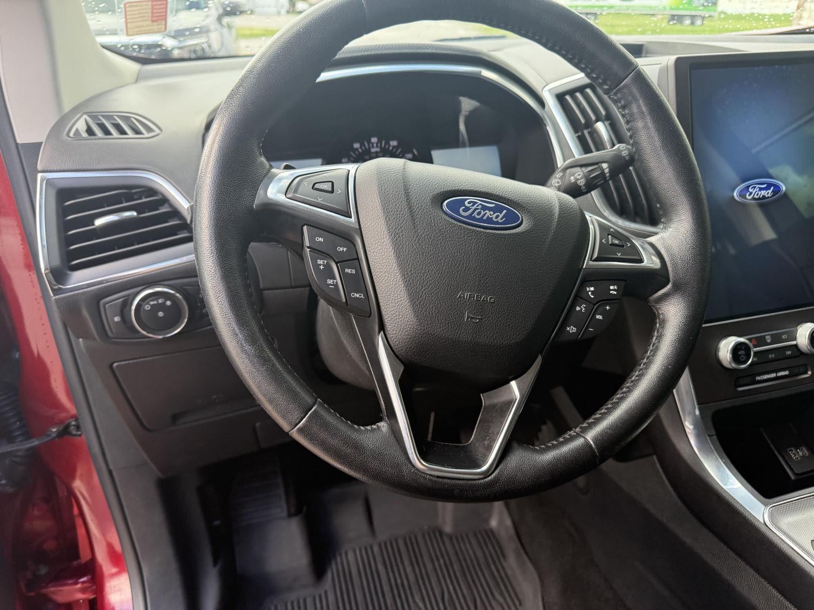 2021 Ford Edge Titanium