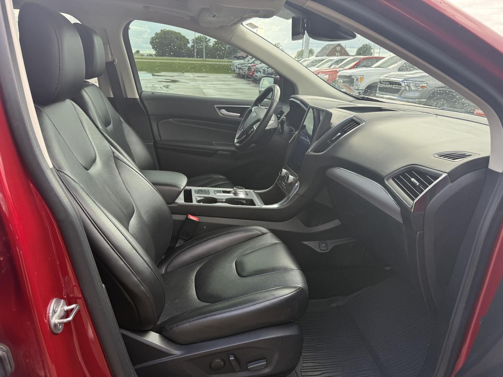 2021 Ford Edge Titanium