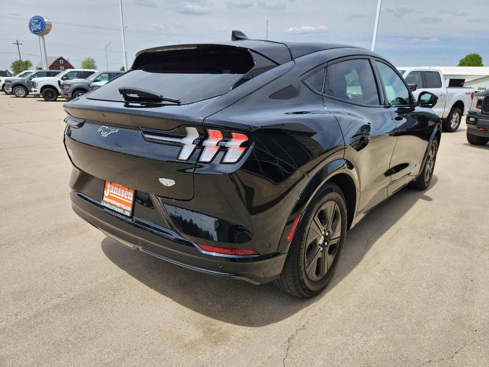 2021 Ford Mustang Mach-E California Route 1