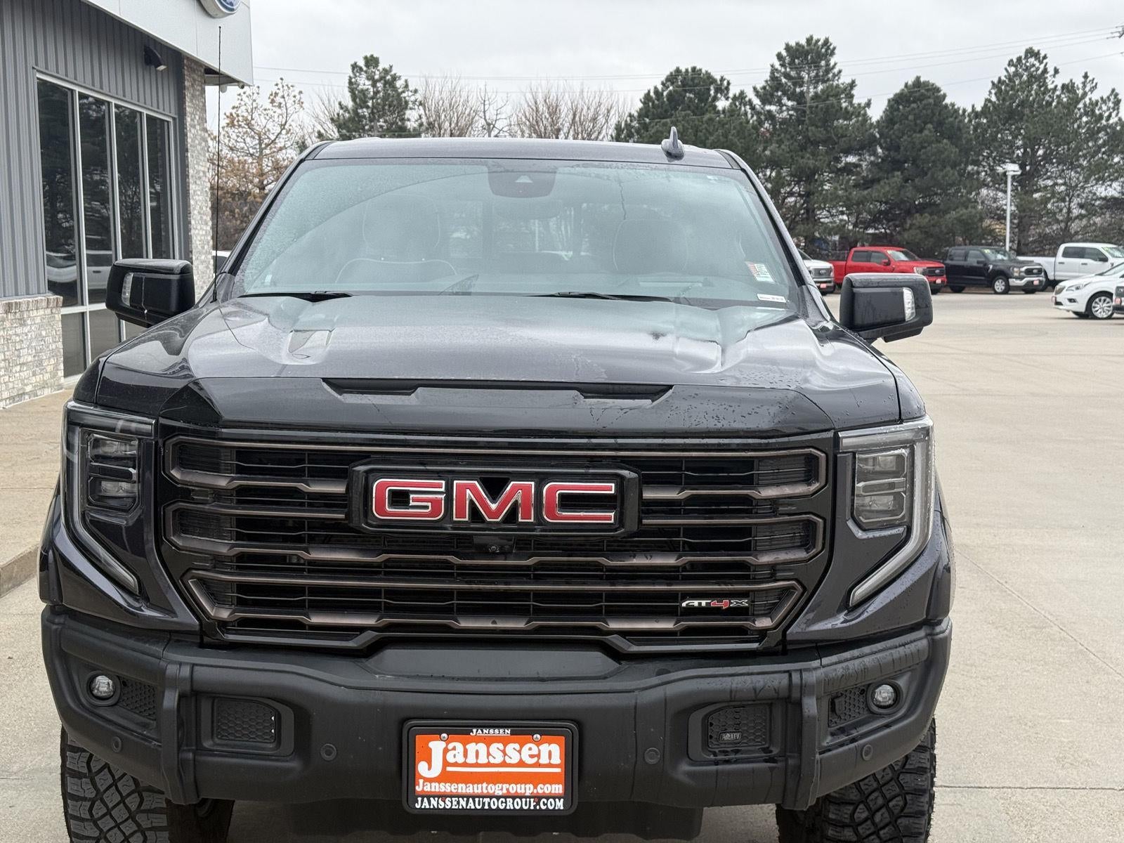 2024 GMC Sierra 1500 AT4X