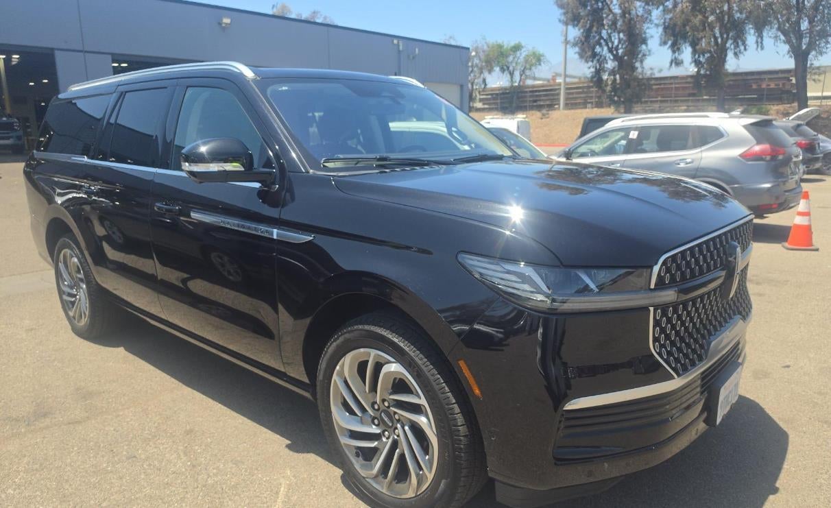 2025 Lincoln Navigator L Reserve