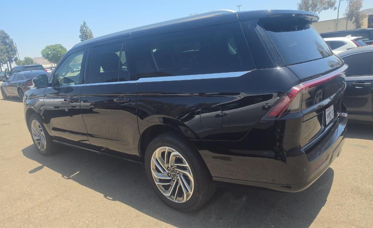 2025 Lincoln Navigator L Reserve