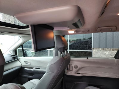 2023 Toyota Sienna Limited
