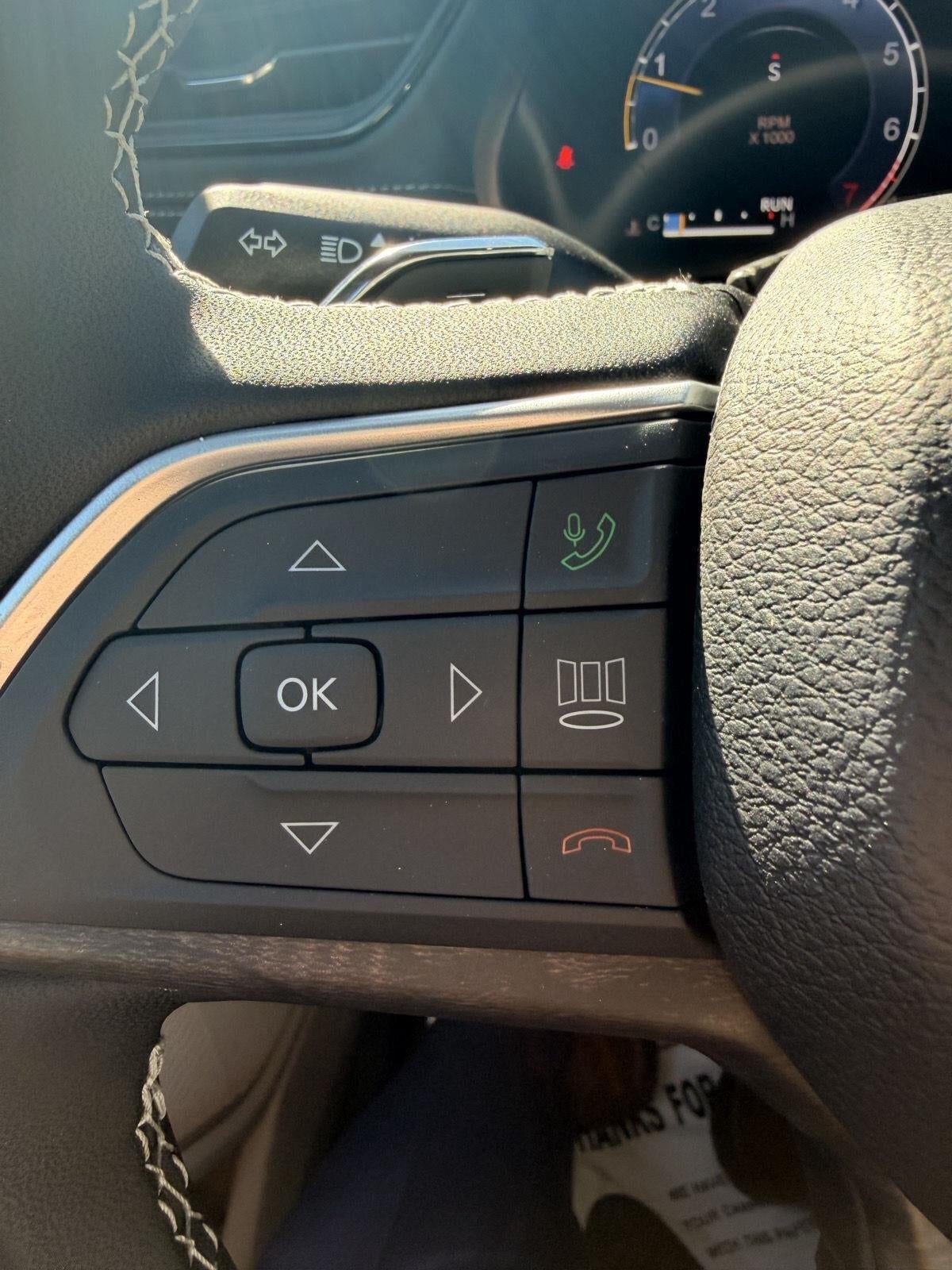 2027 Jeep Grand Cherokee GRAND CHEROKEE LIMITED 4X4