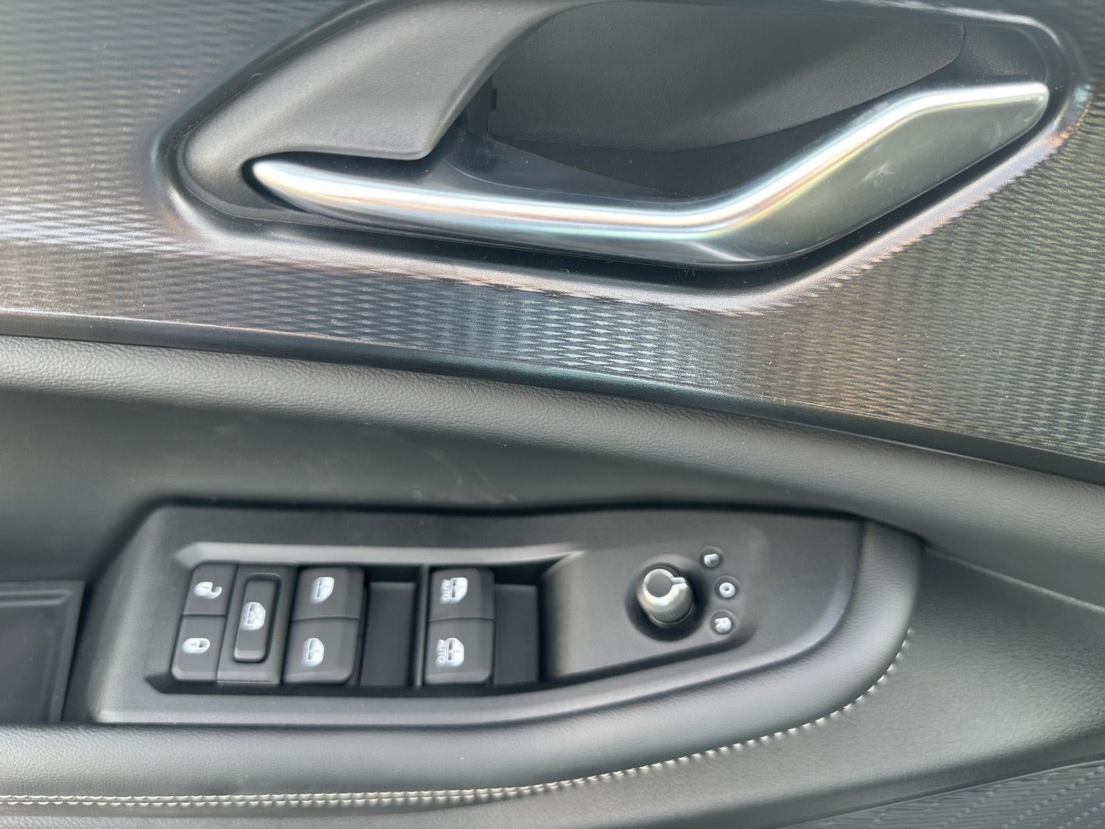 2025 Jeep Grand Cherokee L GRAND CHEROKEE L ALTITUDE X 4X4