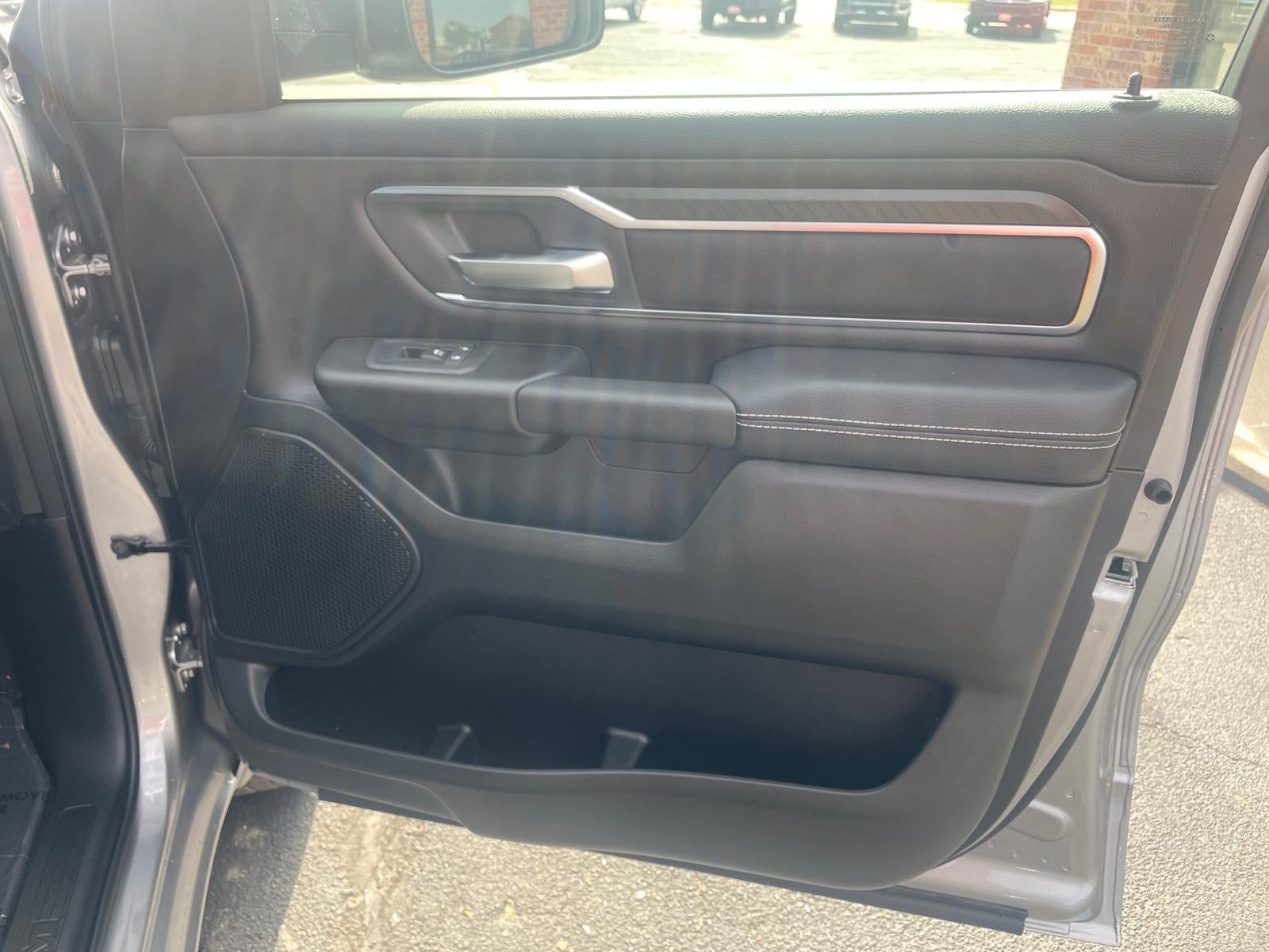 2025 RAM 1500 RAM 1500 BIG HORN CREW CAB 4X4 5'7' BOX