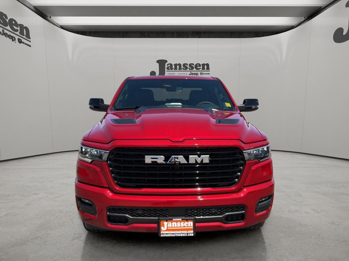 2026 RAM 1500 RAM 1500 LARAMIE CREW CAB 4X4 5'7' BOX