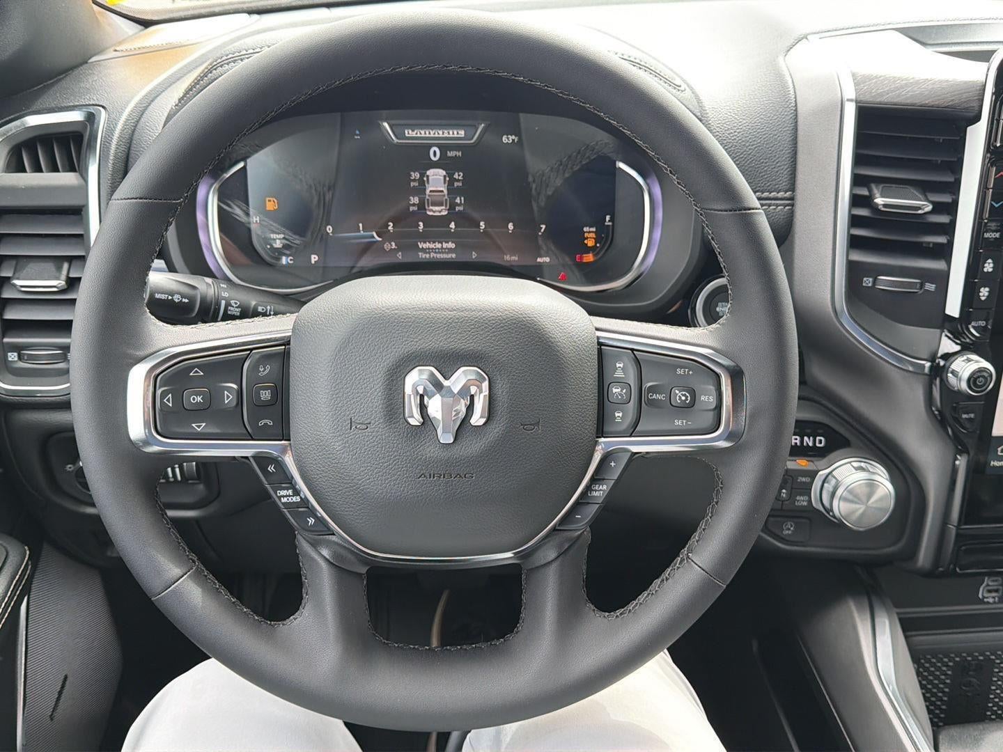 2026 RAM 1500 RAM 1500 LARAMIE CREW CAB 4X4 5'7' BOX