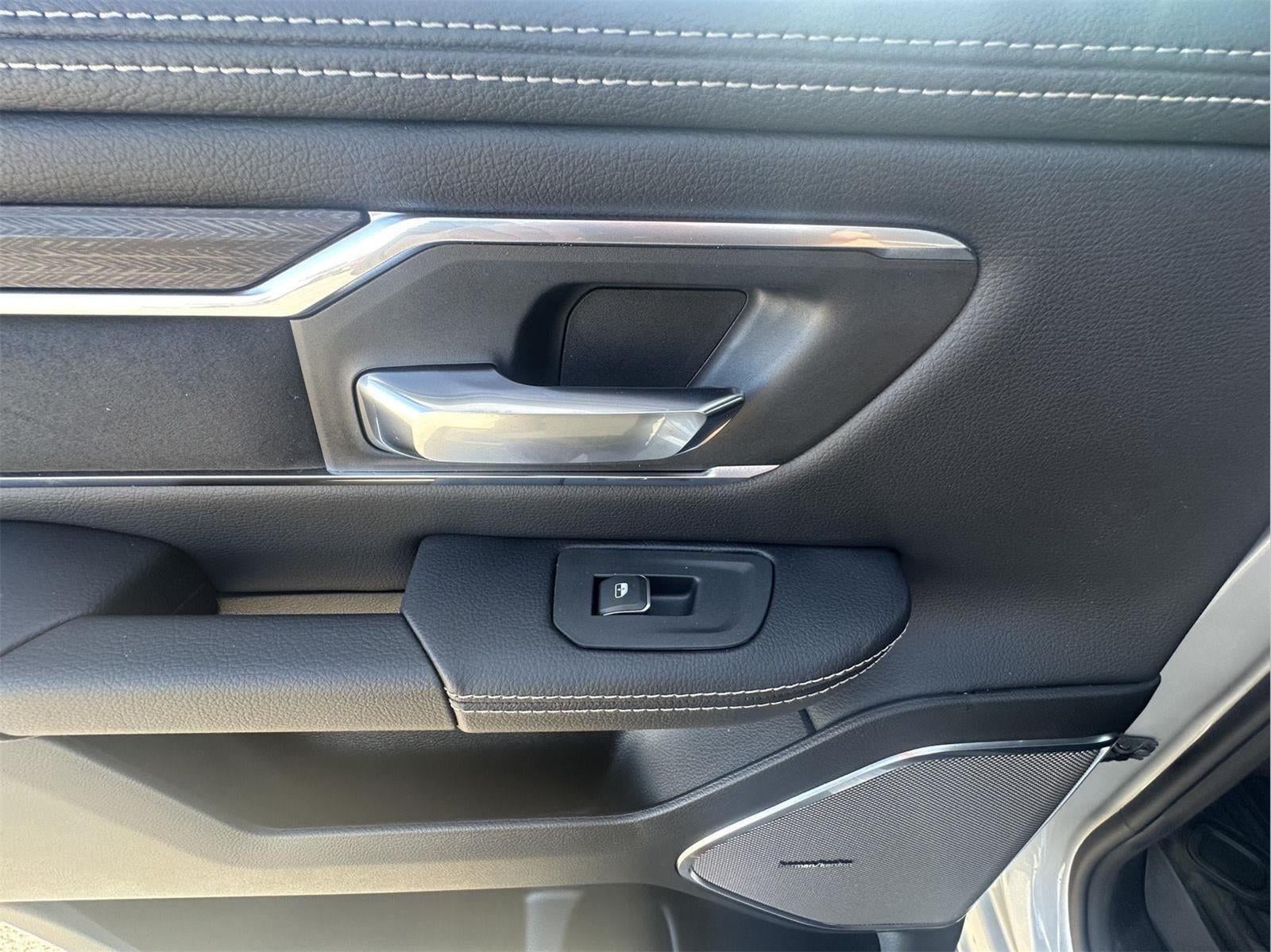 2026 RAM 1500 RAM 1500 LARAMIE CREW CAB 4X4 5'7' BOX