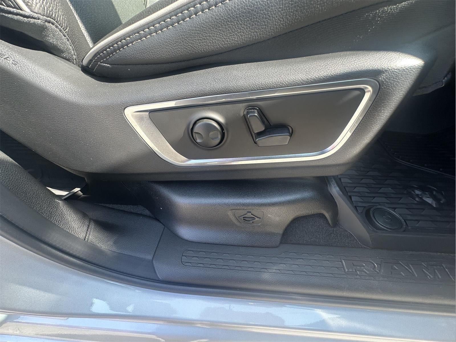 2026 RAM 1500 RAM 1500 LARAMIE CREW CAB 4X4 5'7' BOX