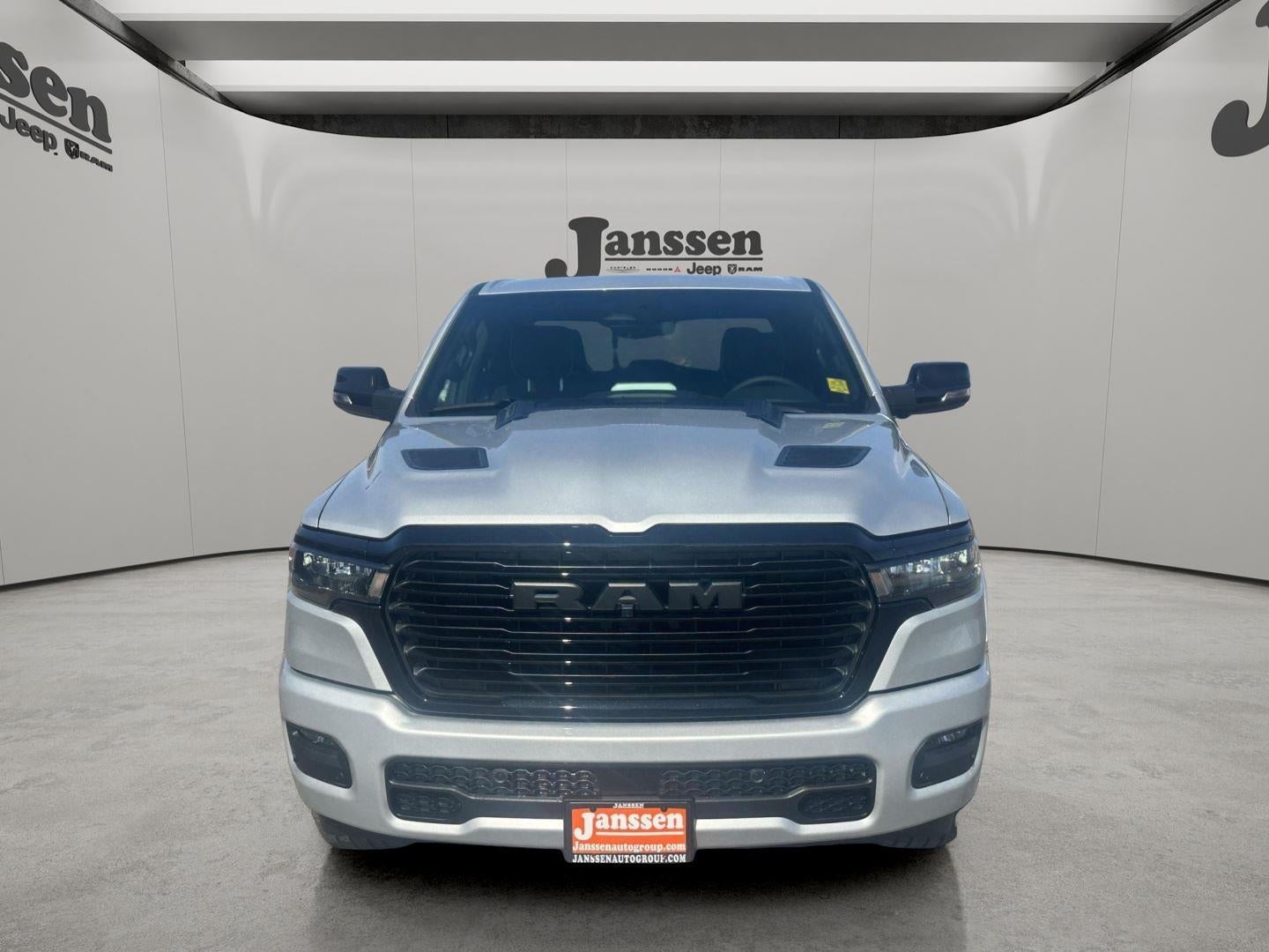 2026 RAM 1500 RAM 1500 LARAMIE CREW CAB 4X4 5'7' BOX