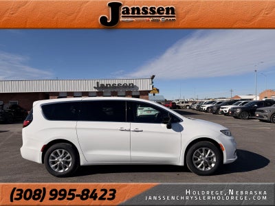 2026 Chrysler Pacifica PACIFICA SELECT AWD