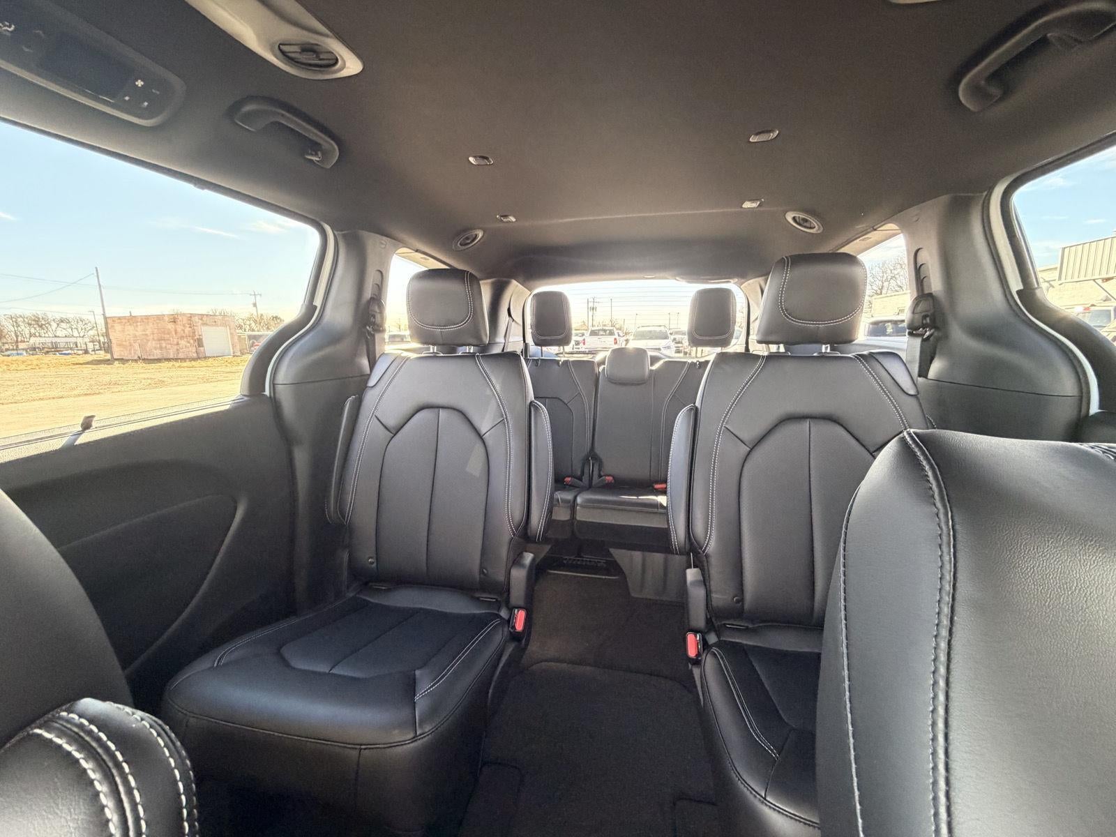 2026 Chrysler Pacifica PACIFICA SELECT AWD