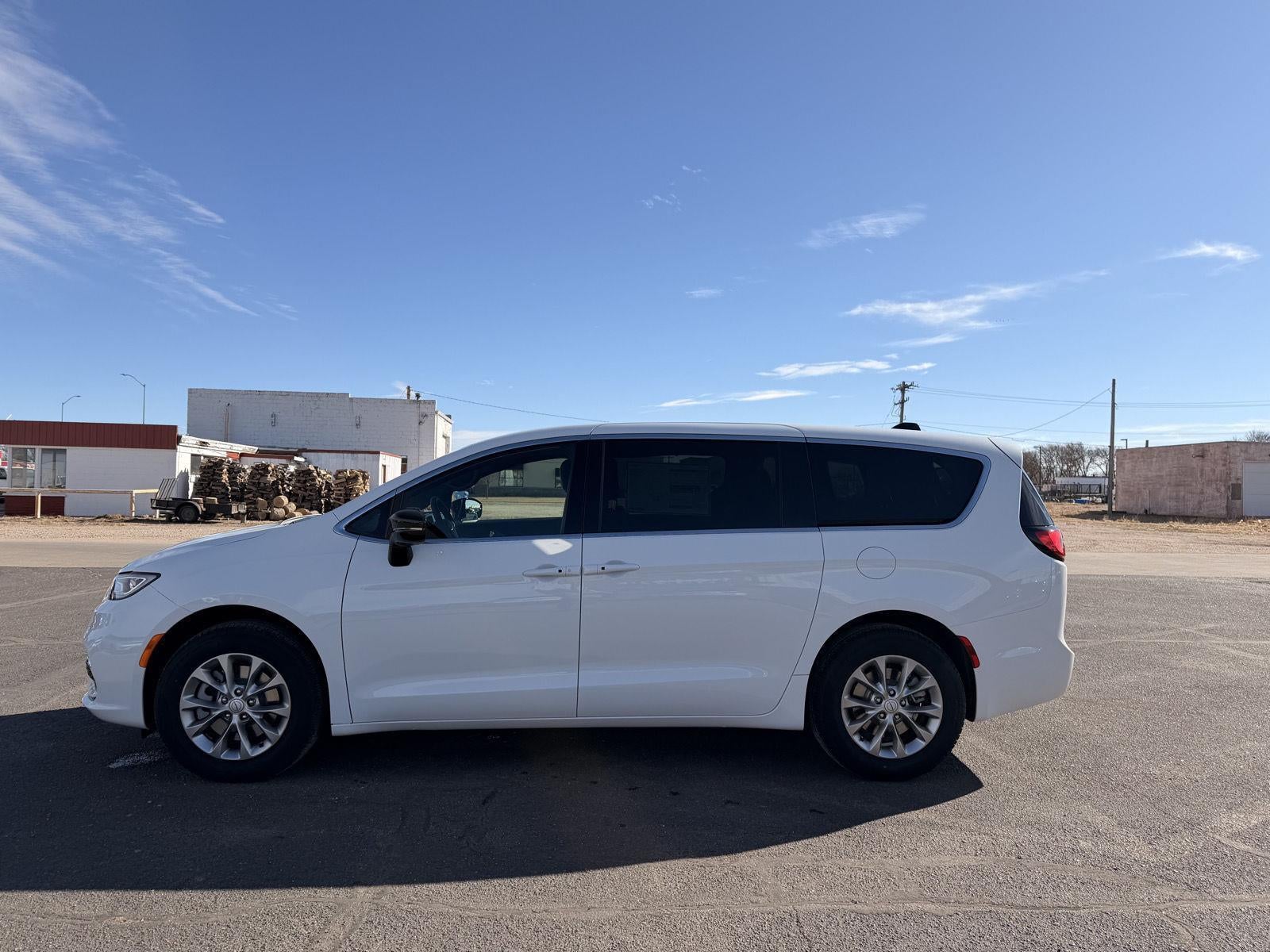 2026 Chrysler Pacifica PACIFICA SELECT AWD