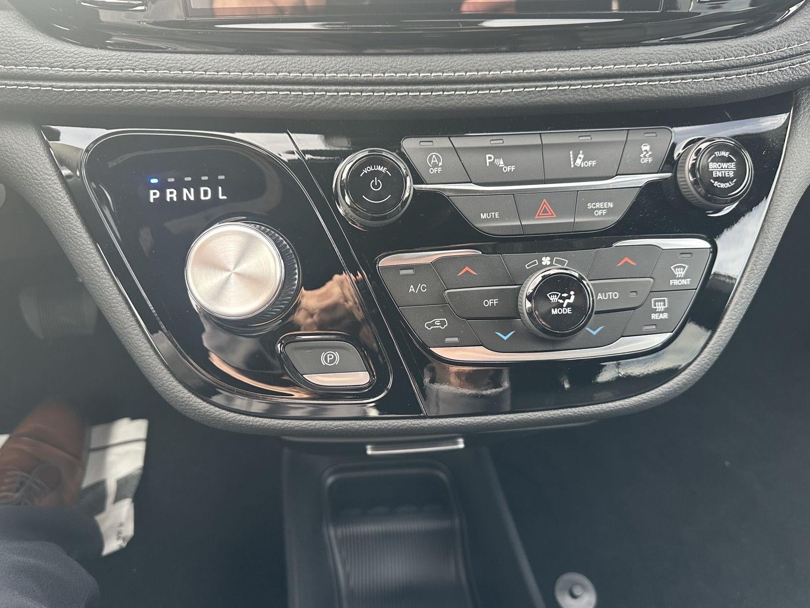 2026 Chrysler Pacifica PACIFICA SELECT AWD