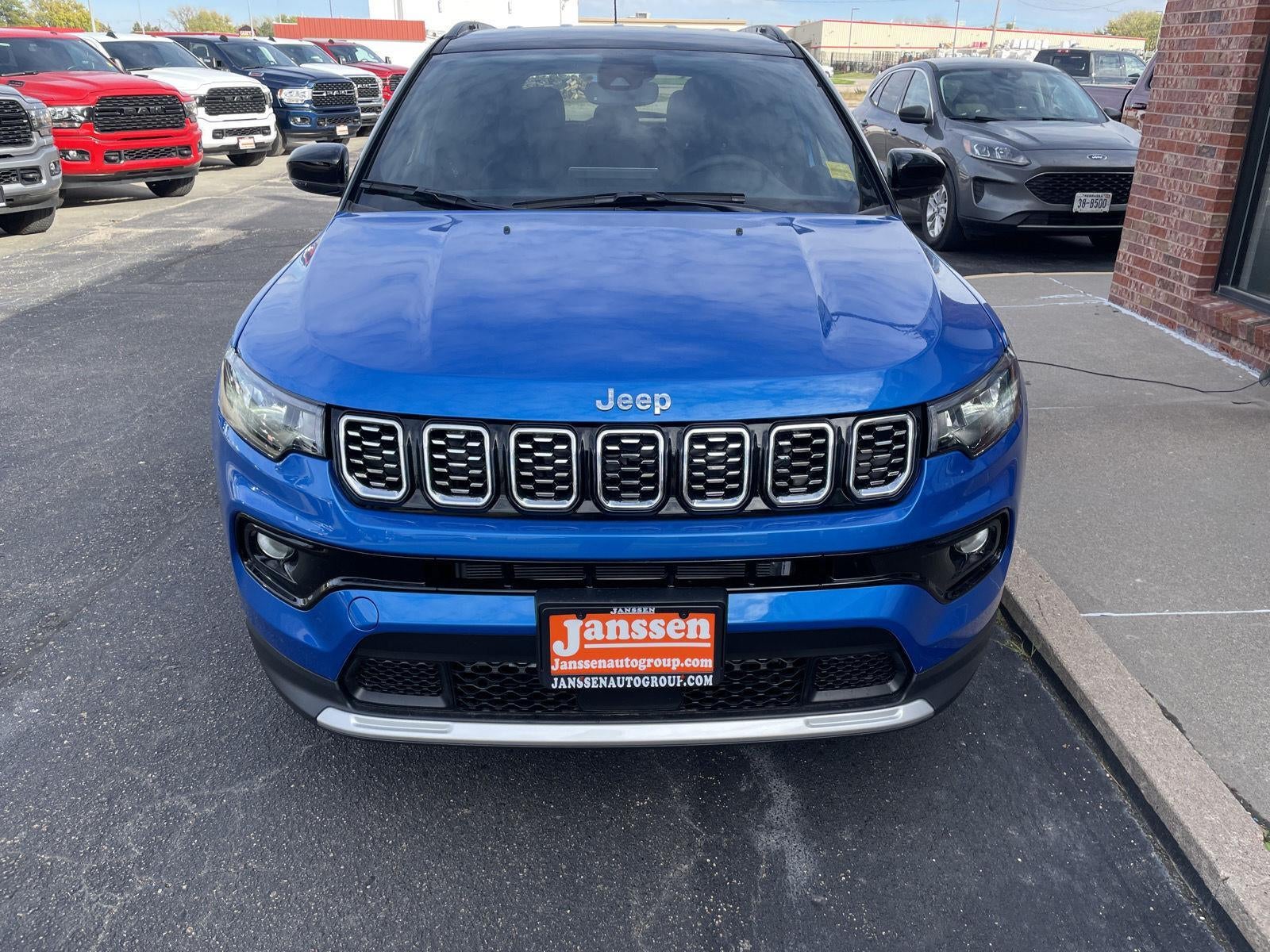 2026 Jeep Compass COMPASS LIMITED 4X4