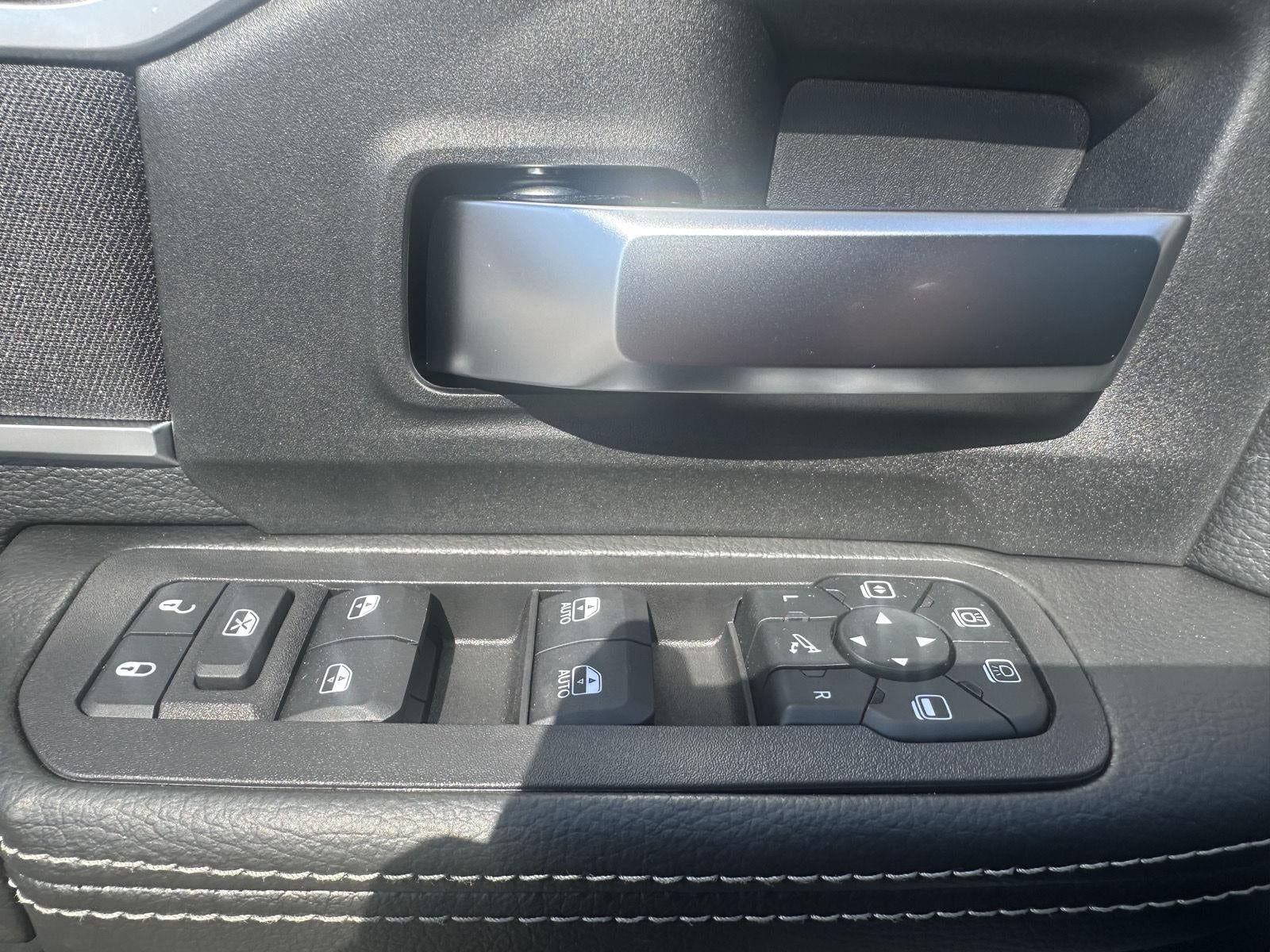 2026 RAM 3500 RAM 3500 BIG HORN CREW CAB 4X4 8' BOX