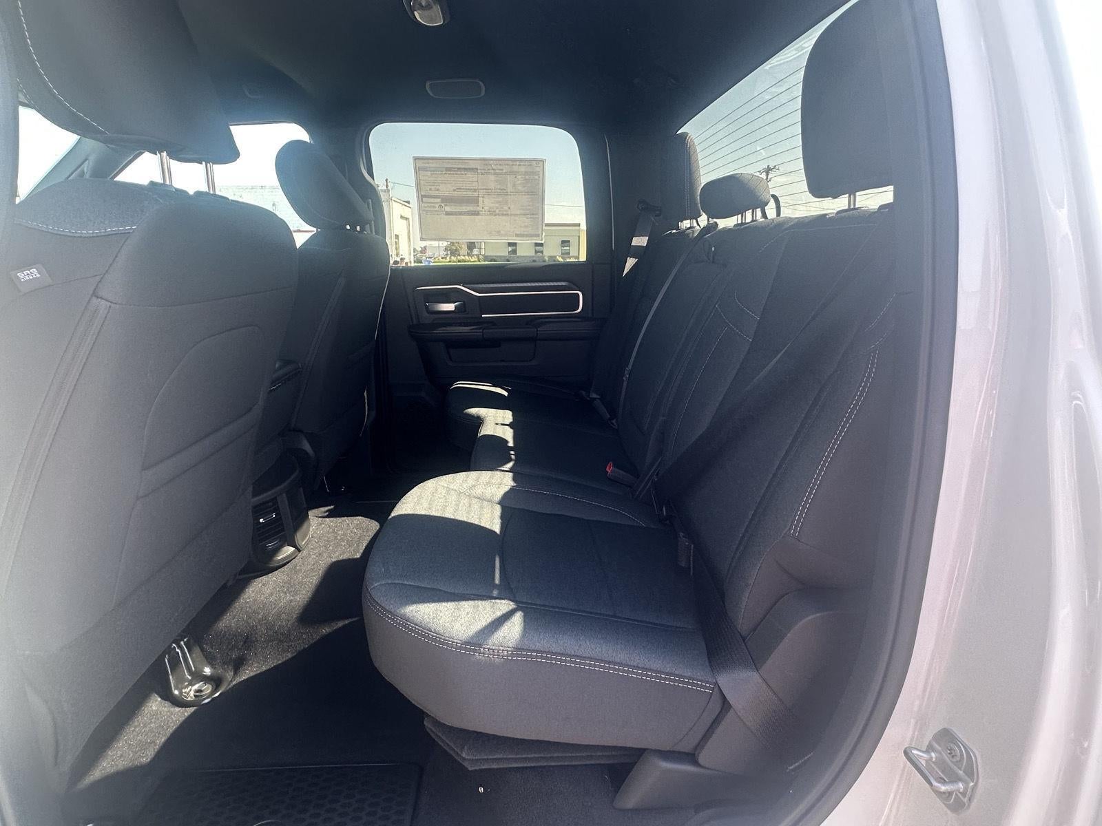 2026 RAM 3500 RAM 3500 BIG HORN CREW CAB 4X4 8' BOX