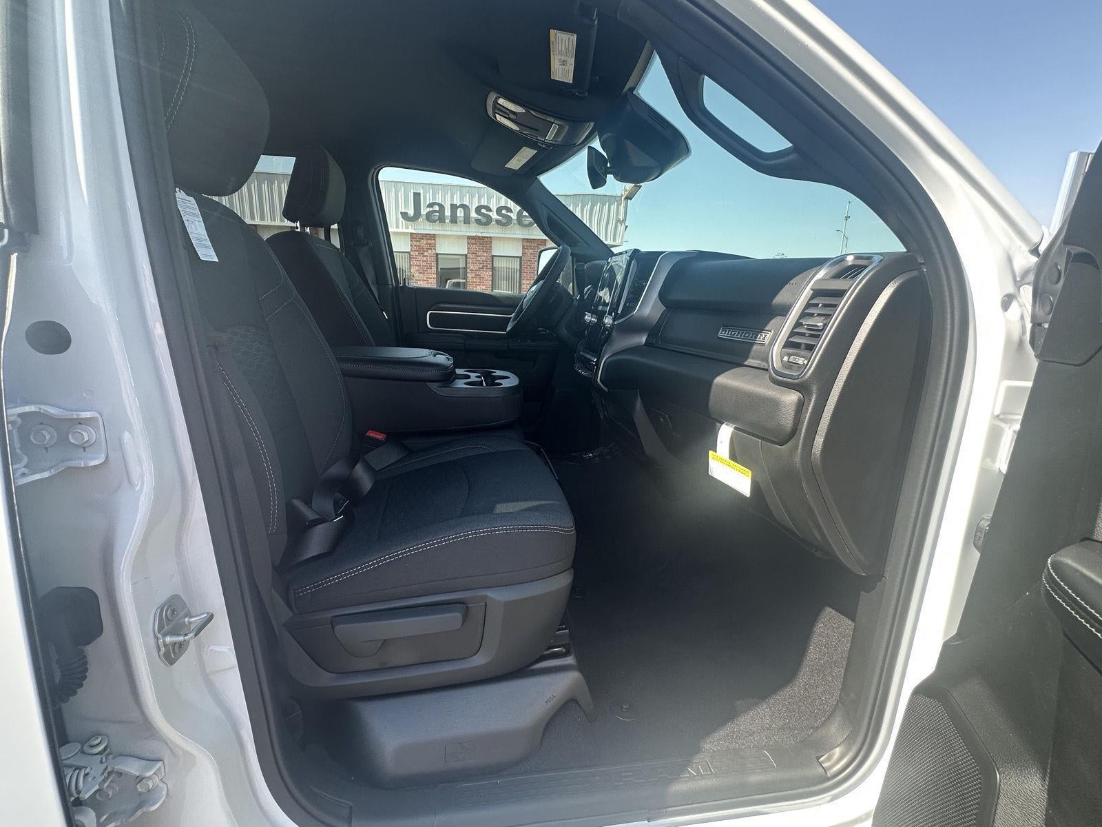 2026 RAM 3500 RAM 3500 BIG HORN CREW CAB 4X4 8' BOX