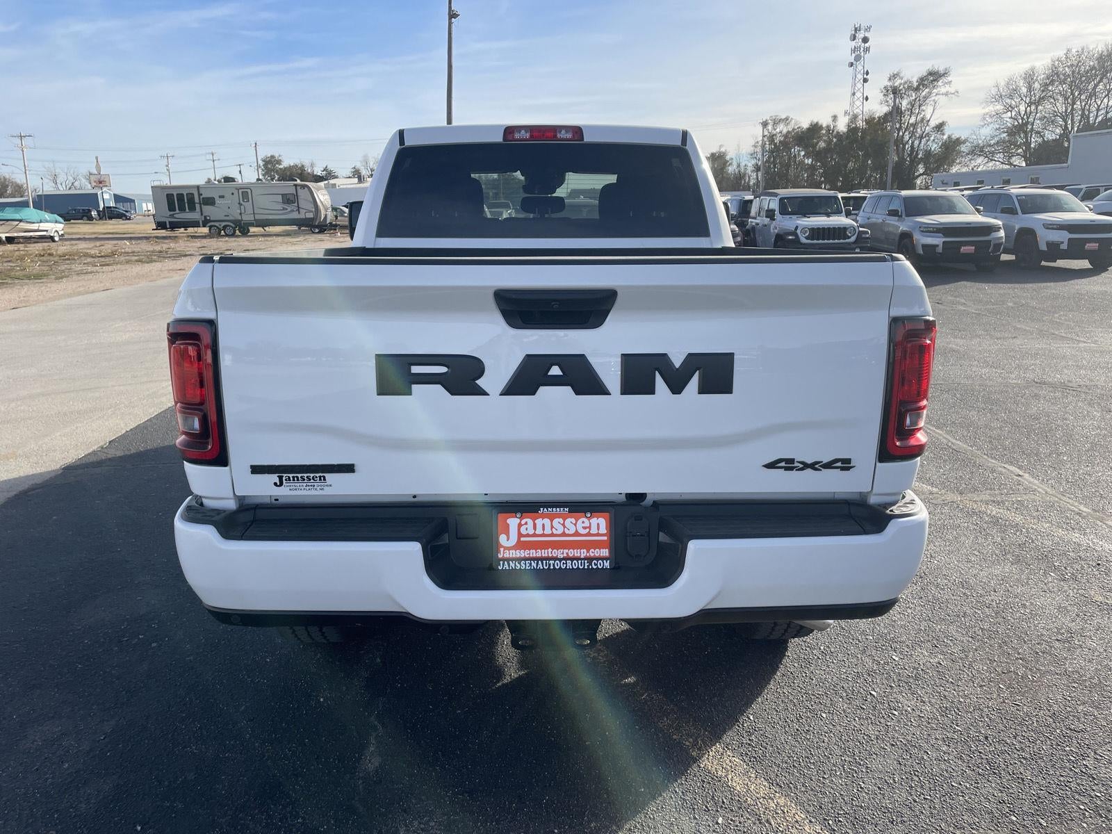 2025 RAM 2500 RAM 2500 BIG HORN CREW CAB 4X4 6'4' BOX