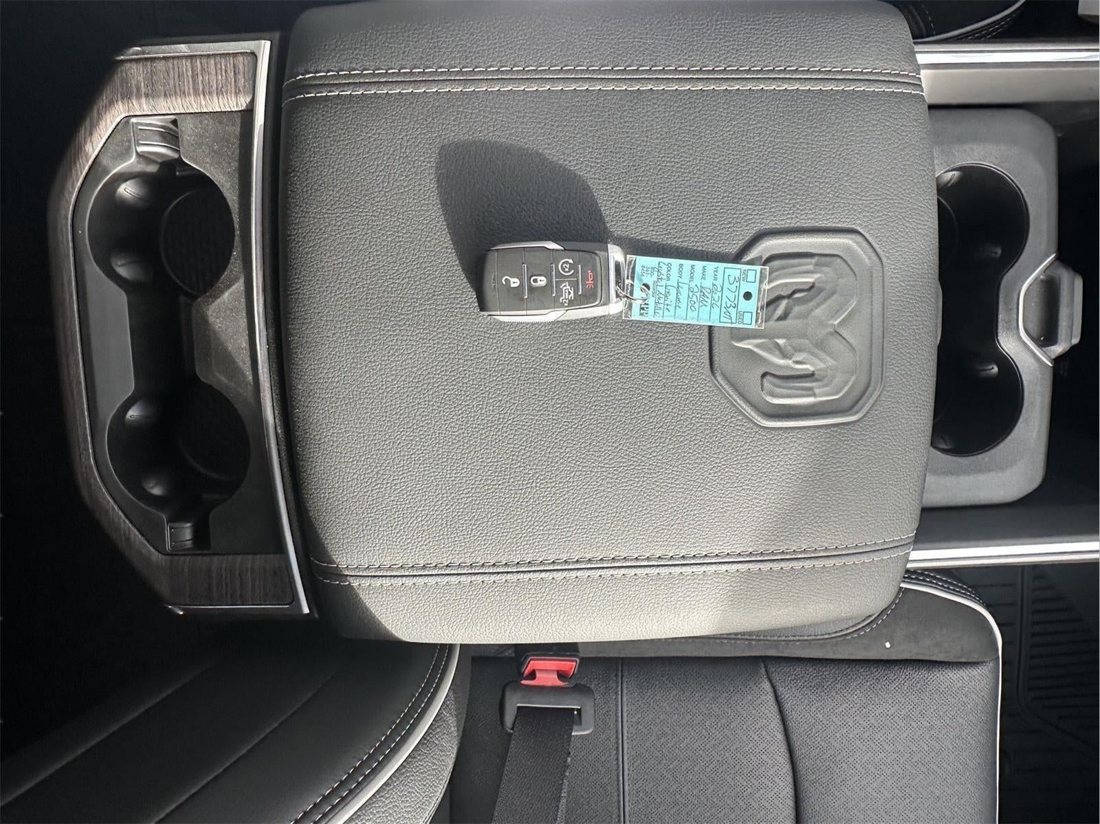 2026 RAM 2500 RAM 2500 LARAMIE MEGA CAB 4X4 6'4' BOX