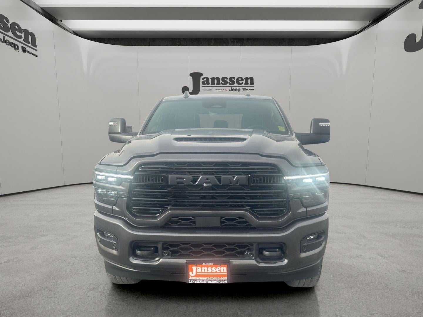 2026 RAM 2500 RAM 2500 LARAMIE MEGA CAB 4X4 6'4' BOX