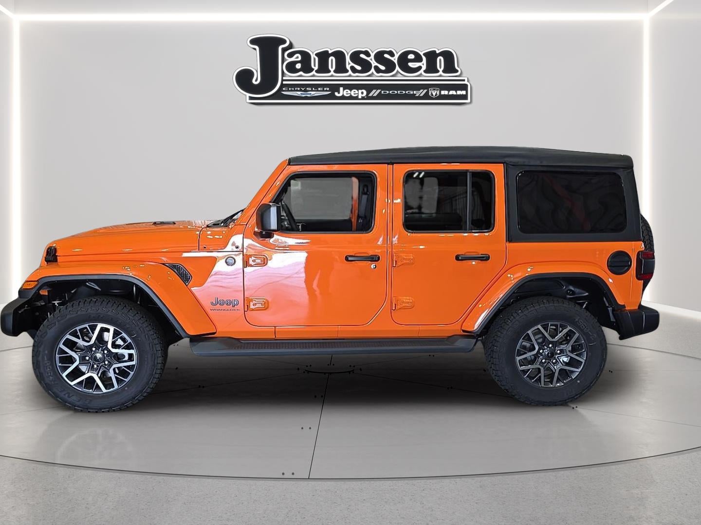 2025 Jeep Wrangler WRANGLER 4-DOOR SAHARA