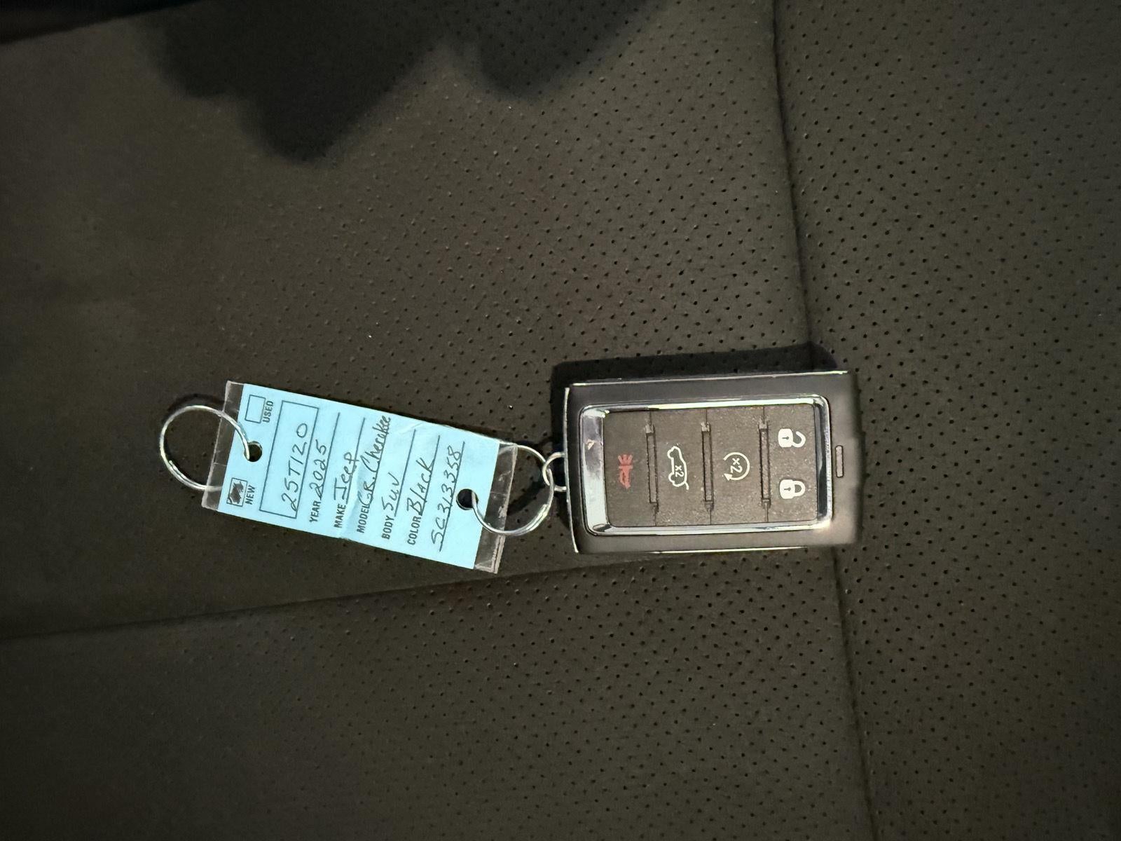 2025 Jeep Grand Cherokee GRAND CHEROKEE ALTITUDE X 4X4