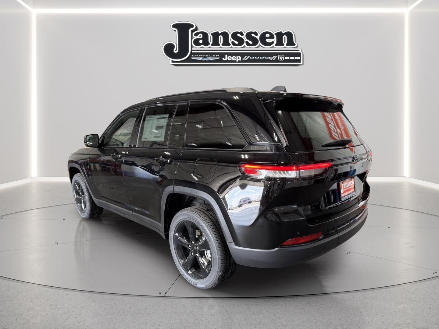2025 Jeep Grand Cherokee GRAND CHEROKEE ALTITUDE X 4X4