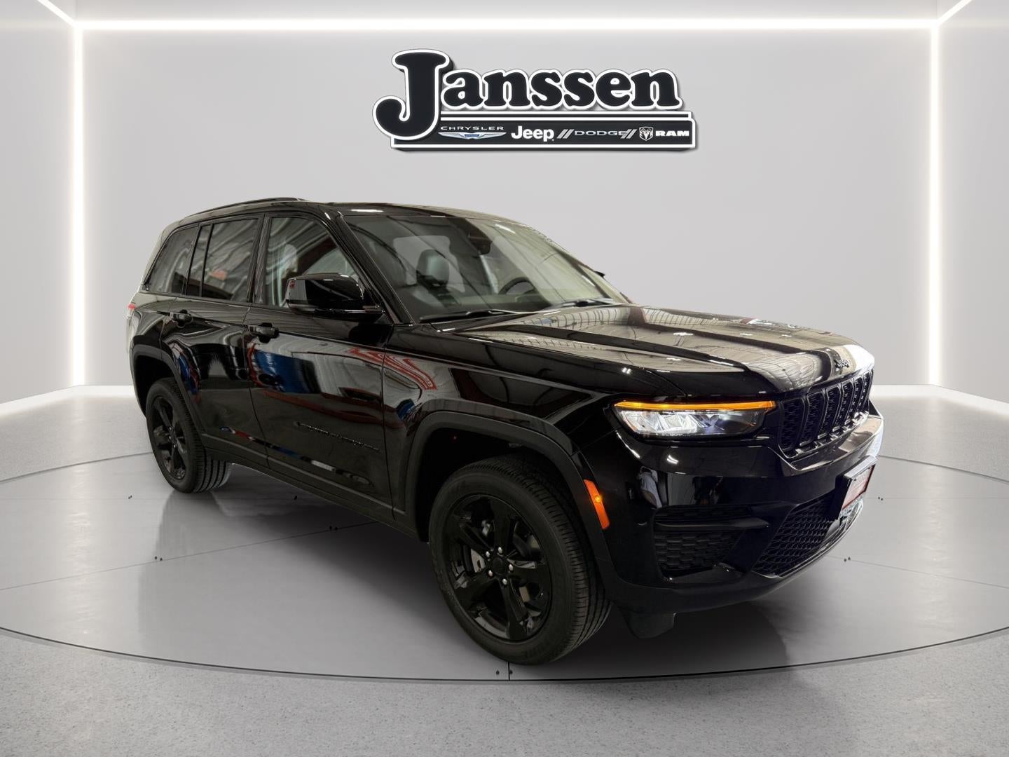 2025 Jeep Grand Cherokee GRAND CHEROKEE ALTITUDE X 4X4