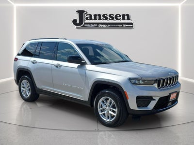 2026 Jeep Grand Cherokee GRAND CHEROKEE LAREDO 4X4