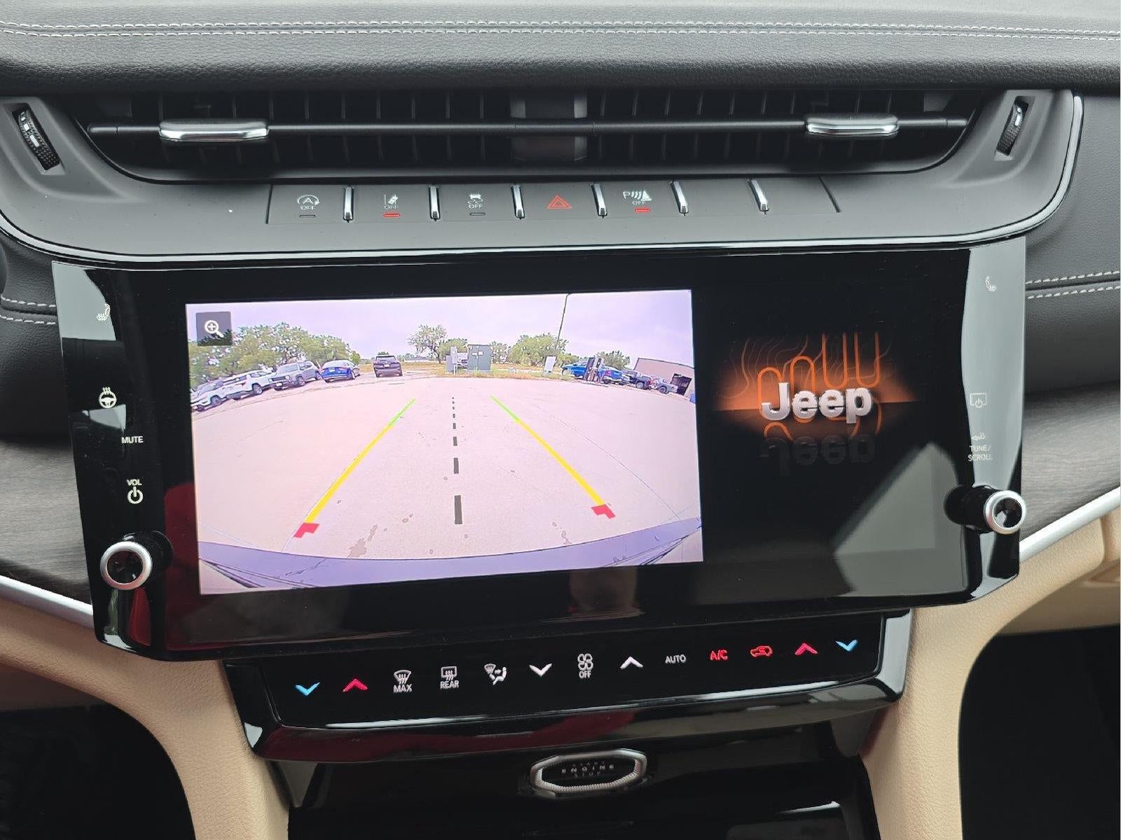 2027 Jeep Grand Cherokee GRAND CHEROKEE LIMITED 4X4