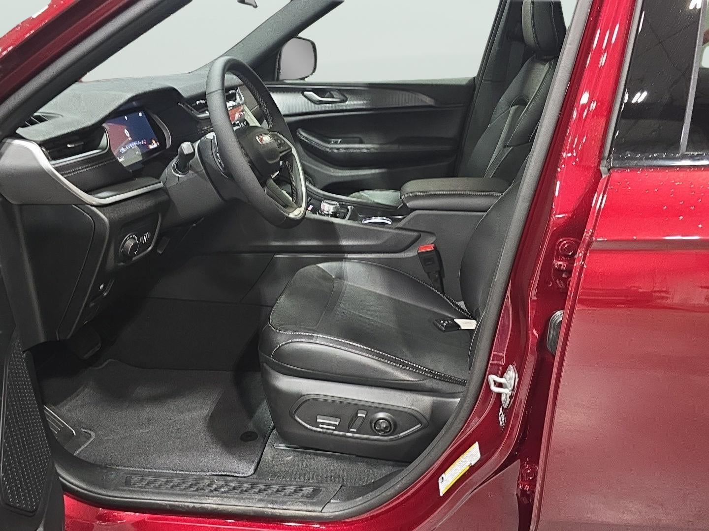 2025 Jeep Grand Cherokee L GRAND CHEROKEE L ALTITUDE X 4X4