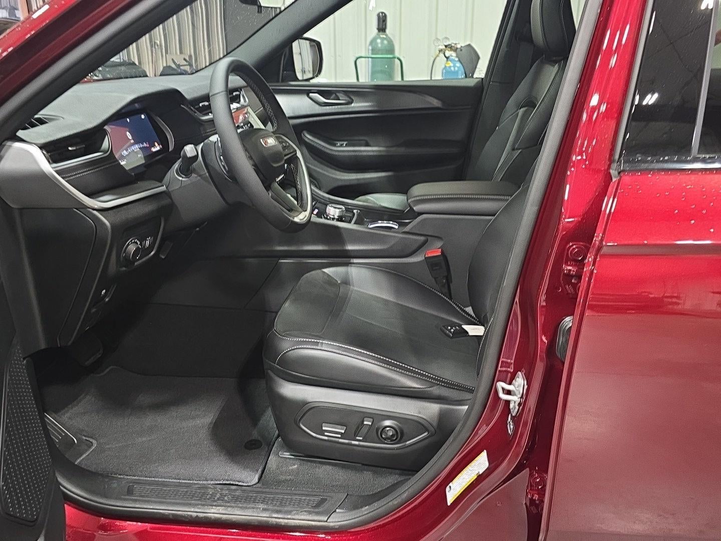 2025 Jeep Grand Cherokee L GRAND CHEROKEE L ALTITUDE X 4X4